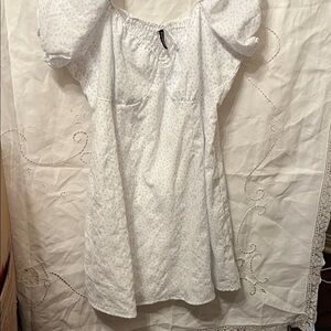 Divided H&M White Floral Puff Sleeve Dress